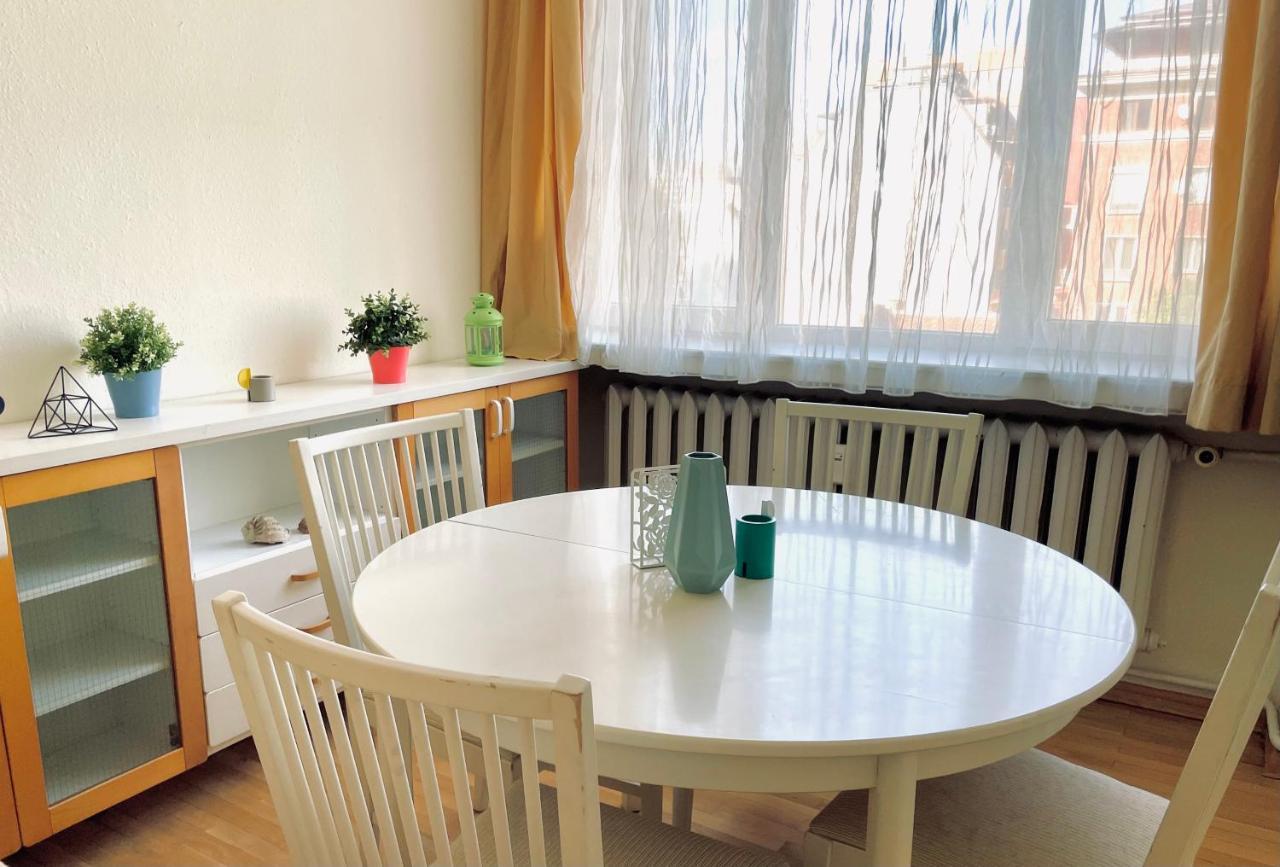 2-bdr Flat Near The Mall, Spacious & Cozy By Flat Mаnager Sofia